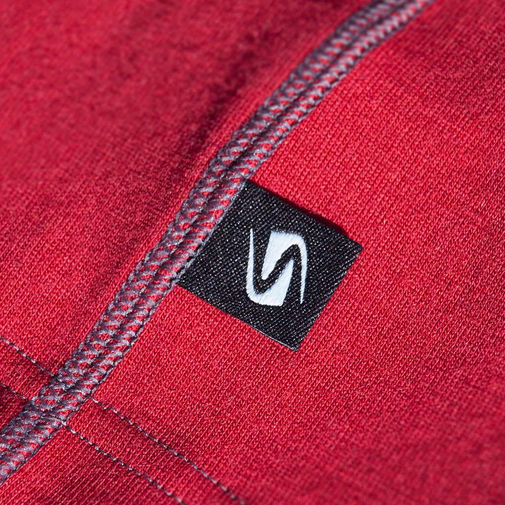 Baselayer T-shirt close up. Southern Divide Merino T-shirt. Southern Divide Merino is built for quick-drying, moisture-wicking, insulating warmth that's suitable for all conditions.